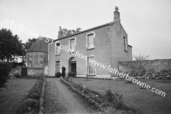 BLACKSMITH SHOEING HOUSE